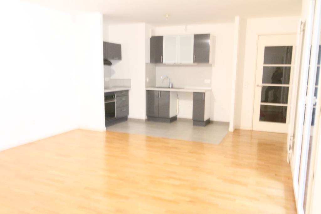 Suresnes 92e·55m²·apartment·No furniture[Paris Rental]